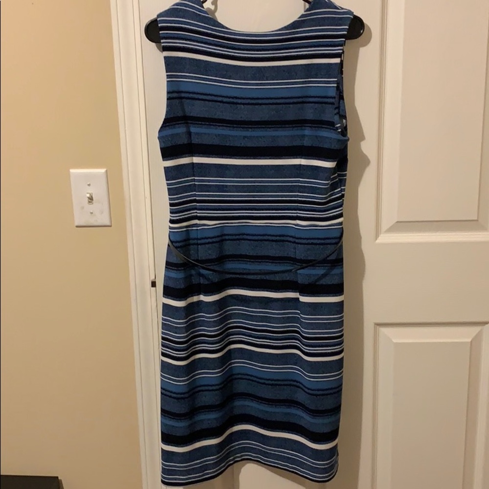 Blue and white stripe dress - Picture 4 of 5